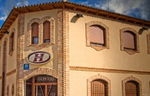 hostal-avenidas-610x301